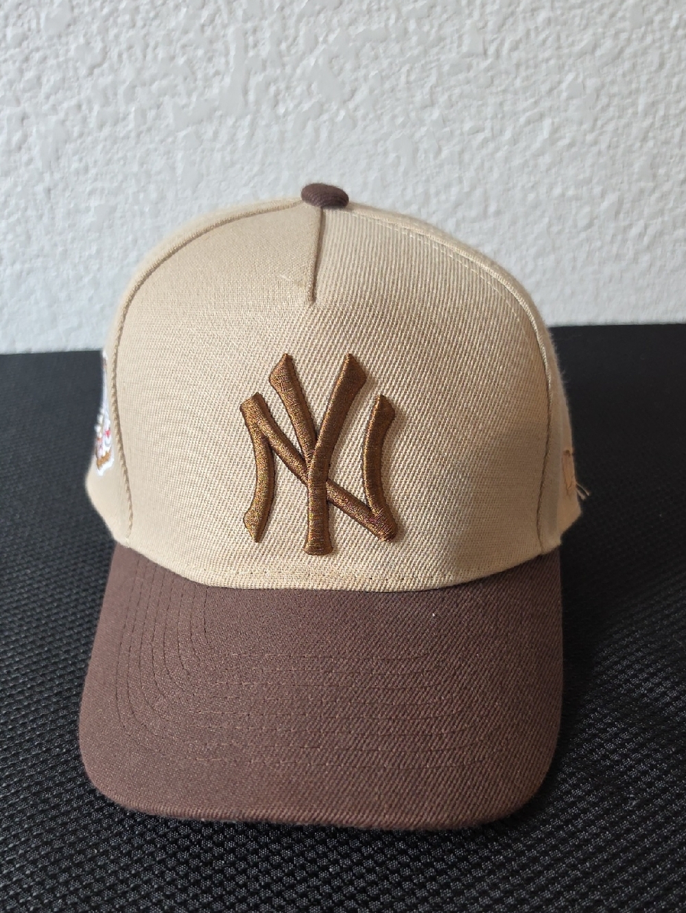New Era Two-Tone Tan and Brown NY Logo Cap